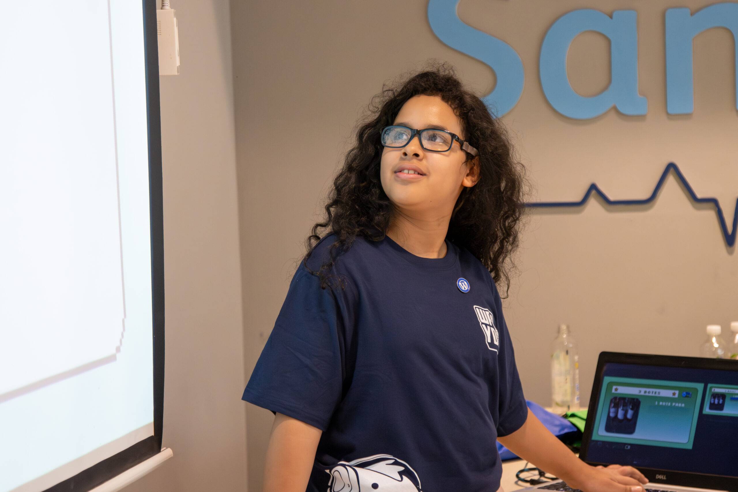 Ponente adolescente Eliana Campos - Comunidad WordPress Honduras